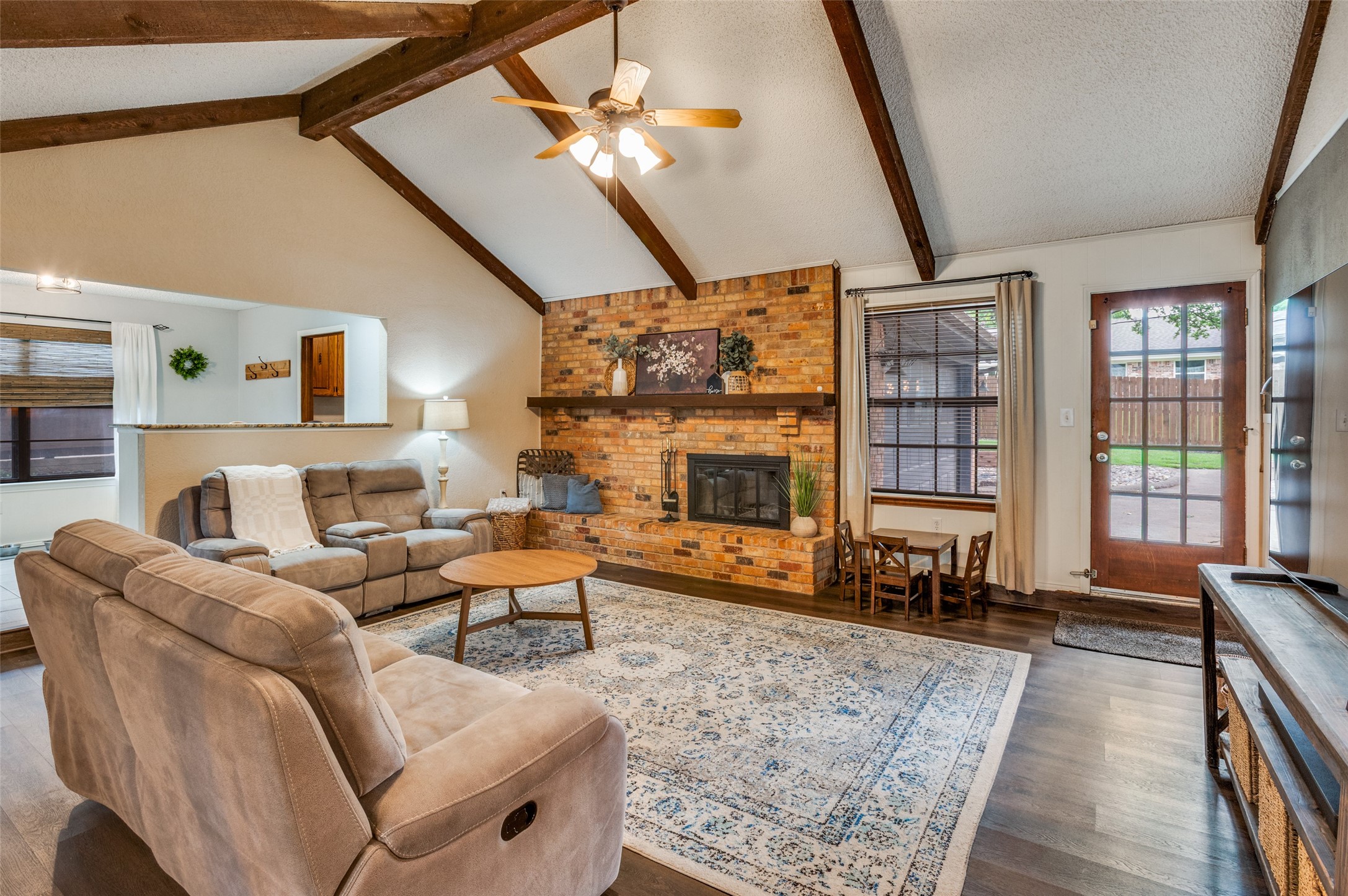 2228 Mountainview Drive Hurst TX 76054