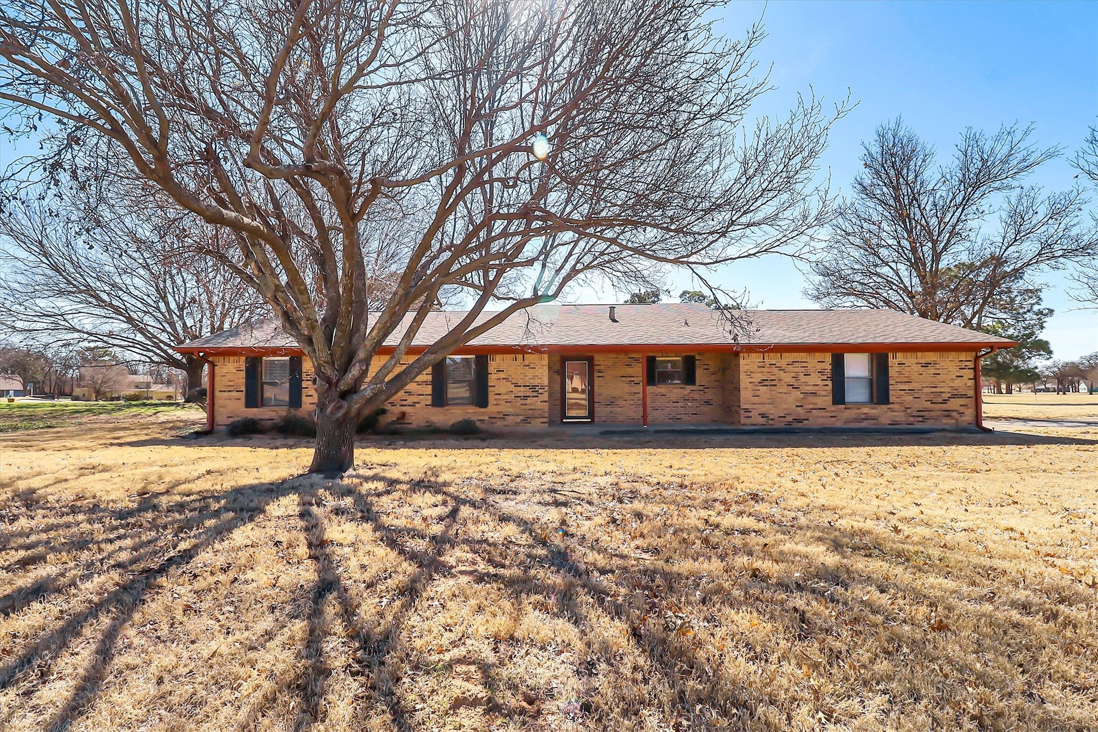104 Navajo Trail Gainesville TX 76240