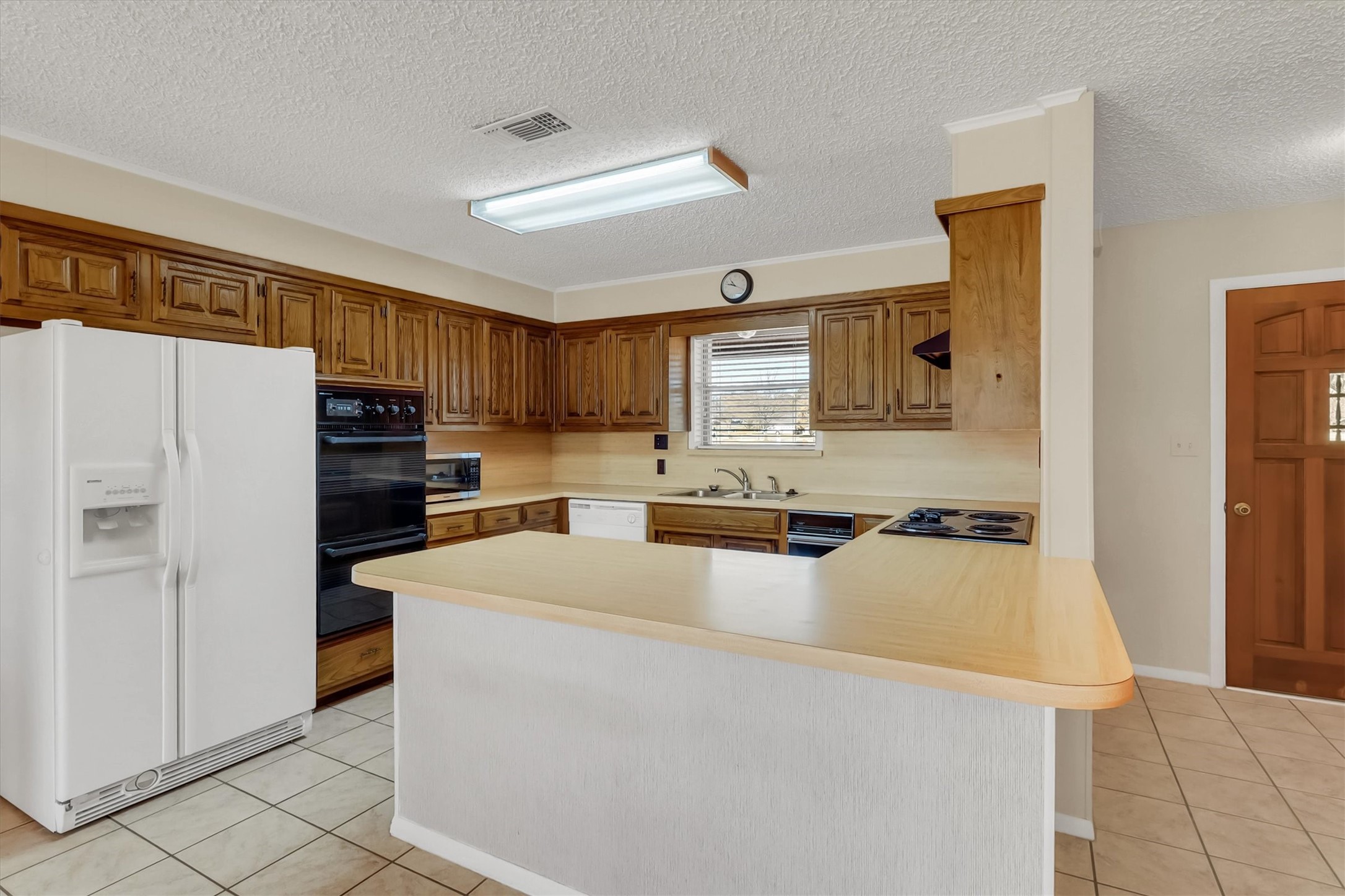 104 Navajo Trail Gainesville TX 76240