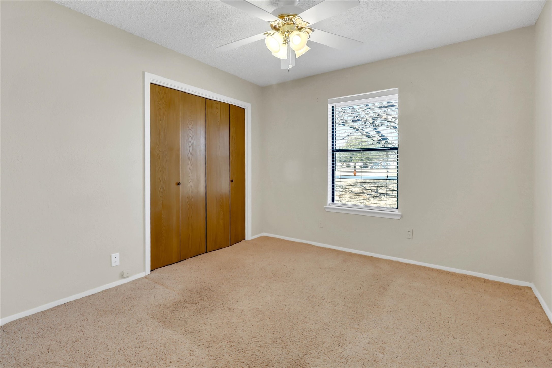 104 Navajo Trail Gainesville TX 76240