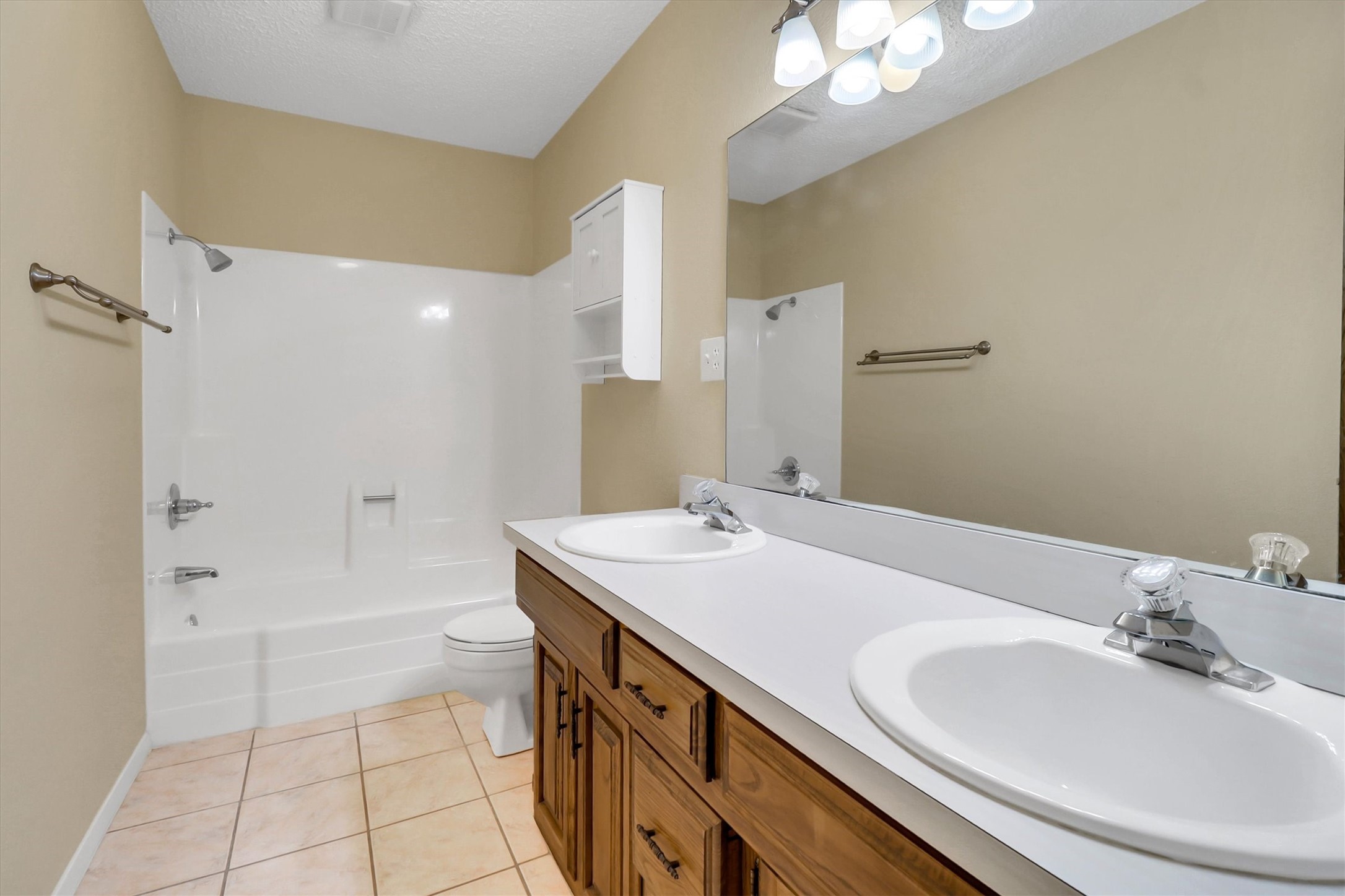 104 Navajo Trail Gainesville TX 76240
