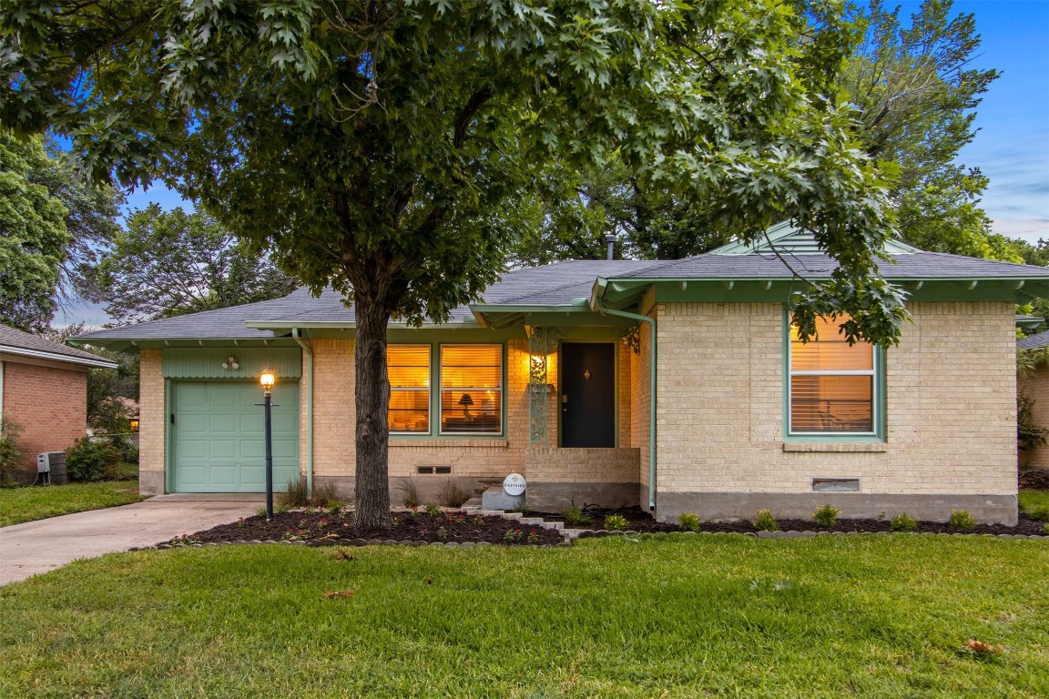 10239 Casa View Drive Dallas TX 75228
