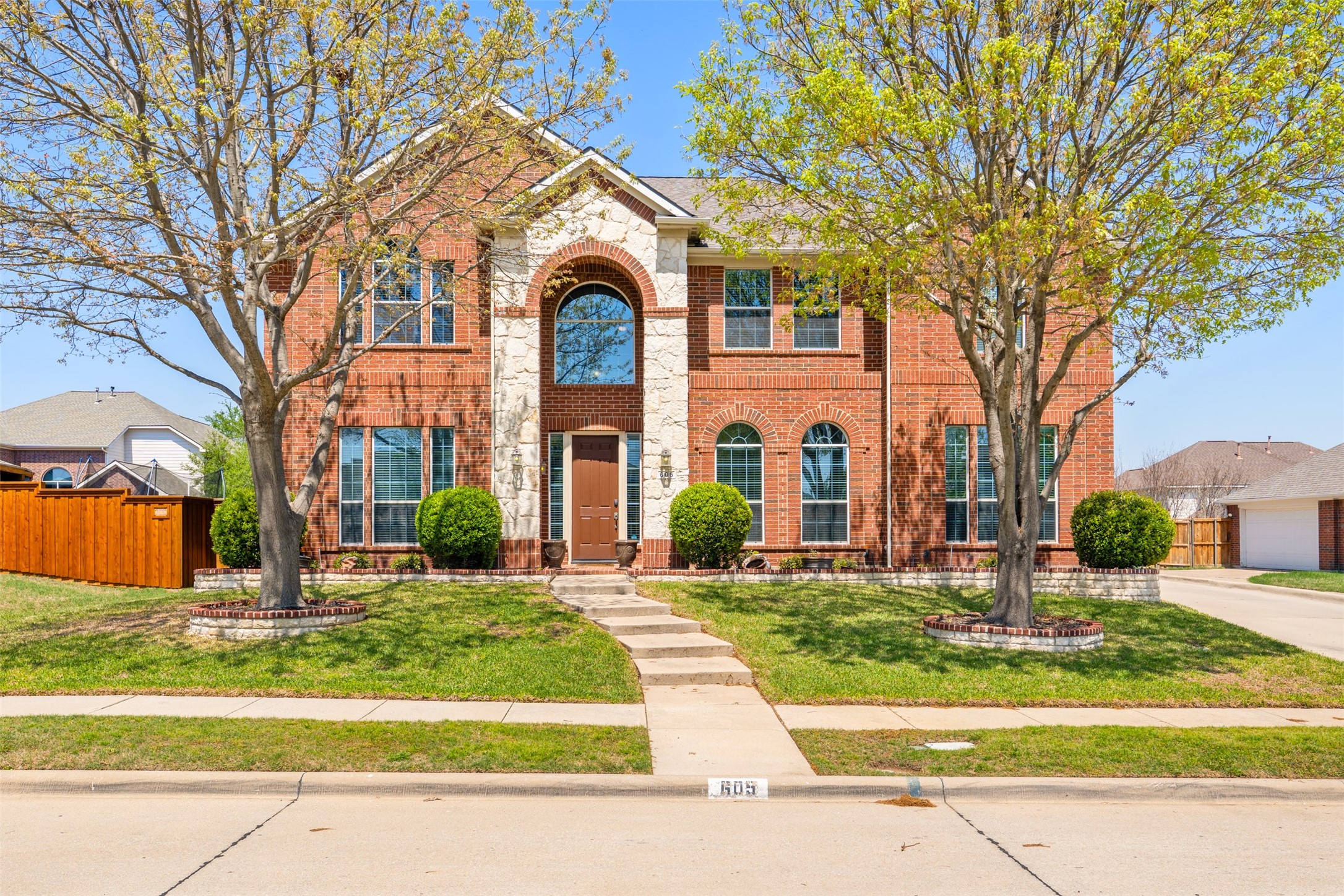 605 Gene Autry Lane Murphy TX 75094