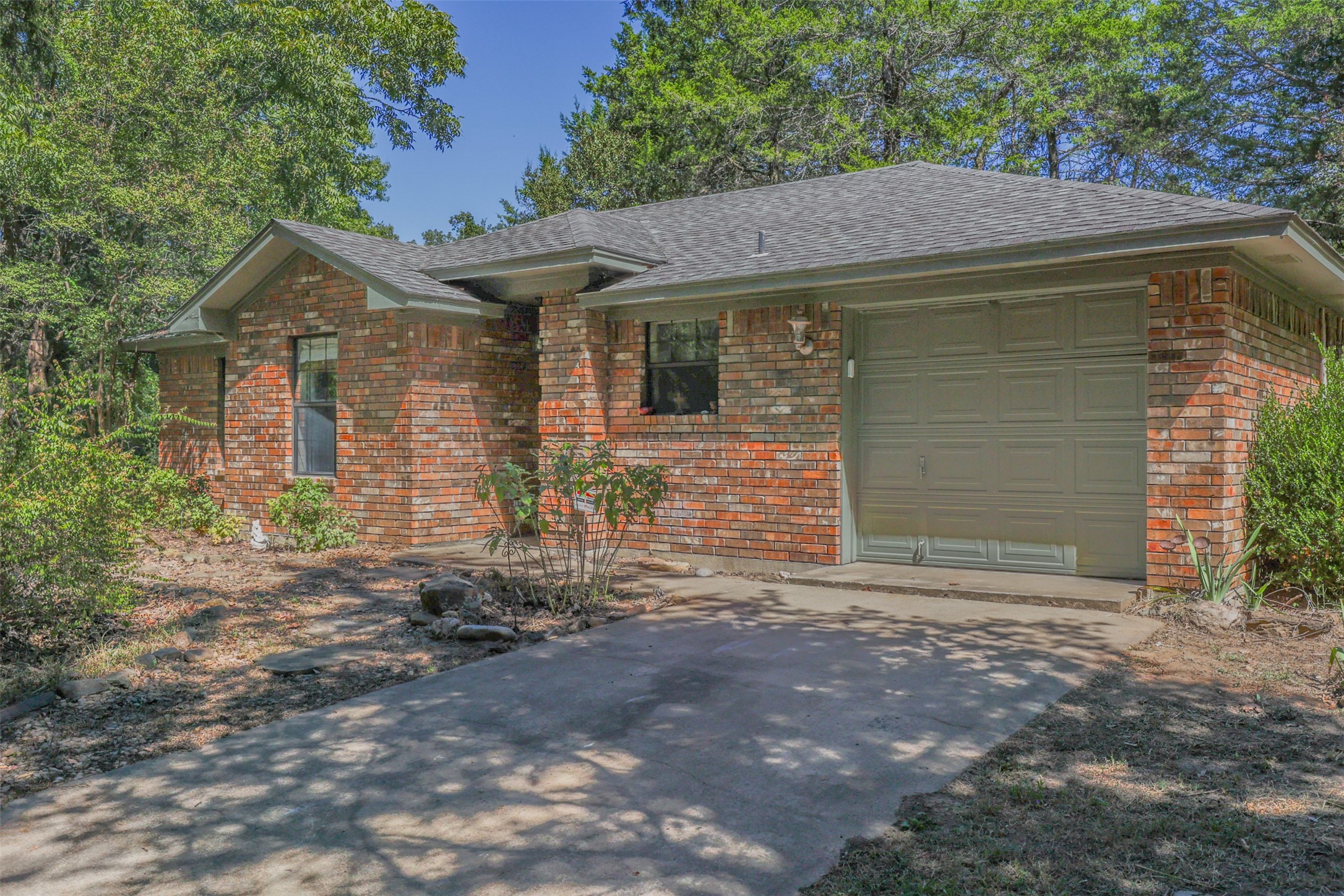 456 Gun Club Road Denison TX 75021