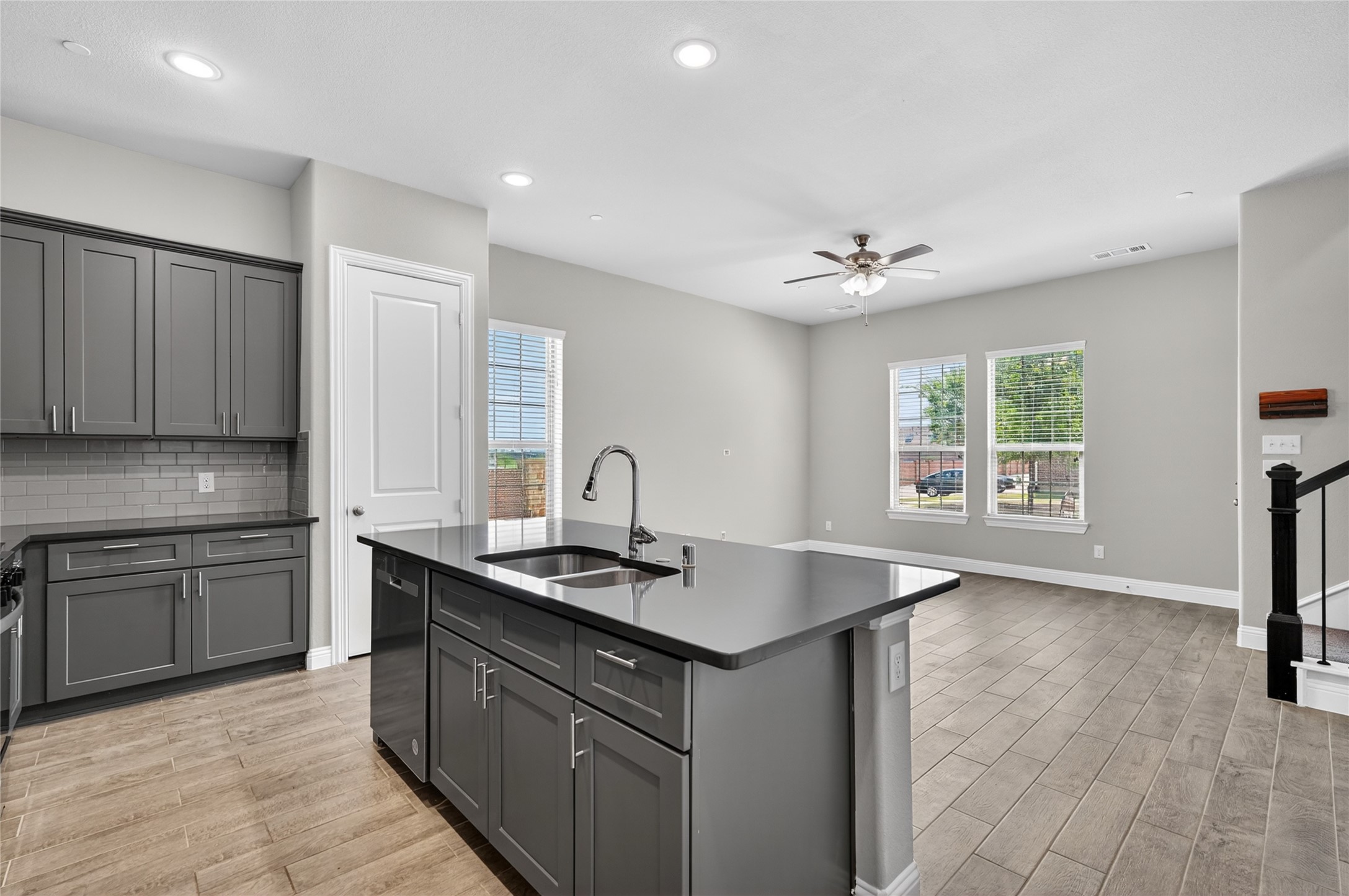 1511 Perrin Lane Farmers Branch TX 75234