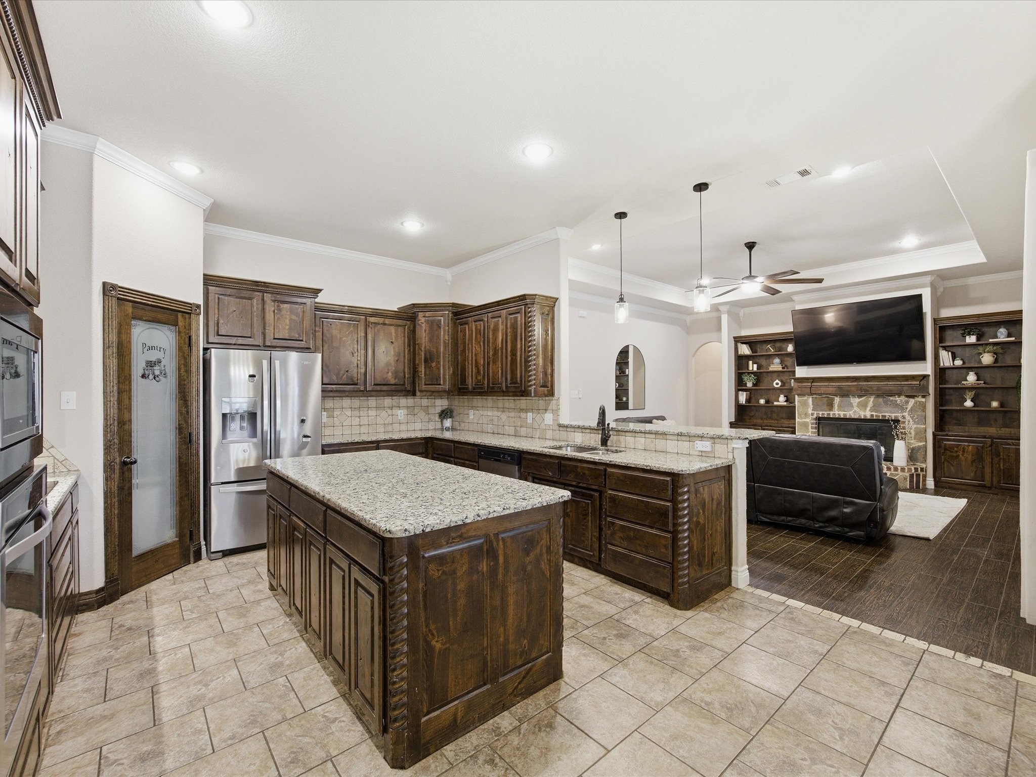 12204 Lighthouse Hill Azle TX 76020