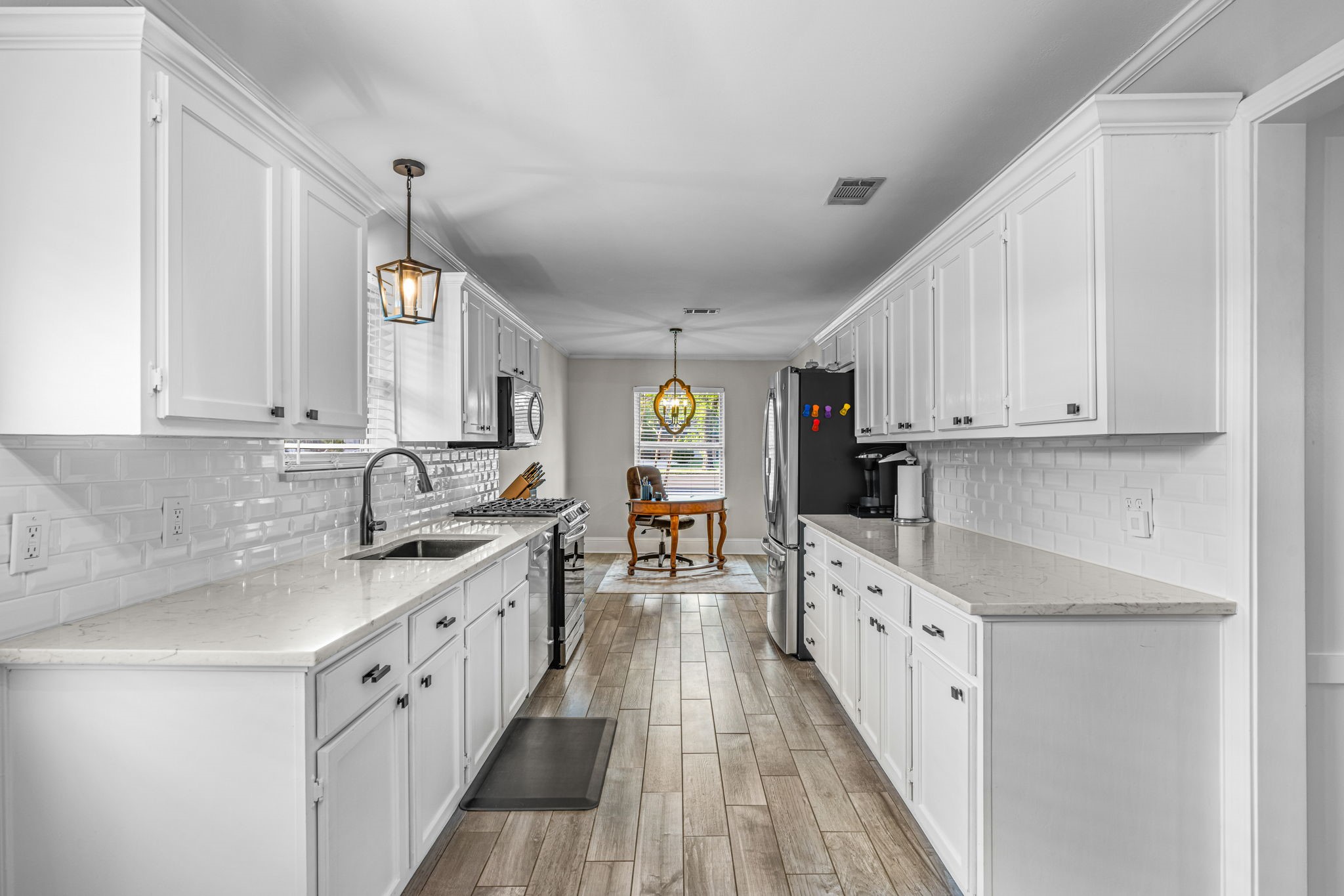 3556 Royal Lane Dallas TX 75229