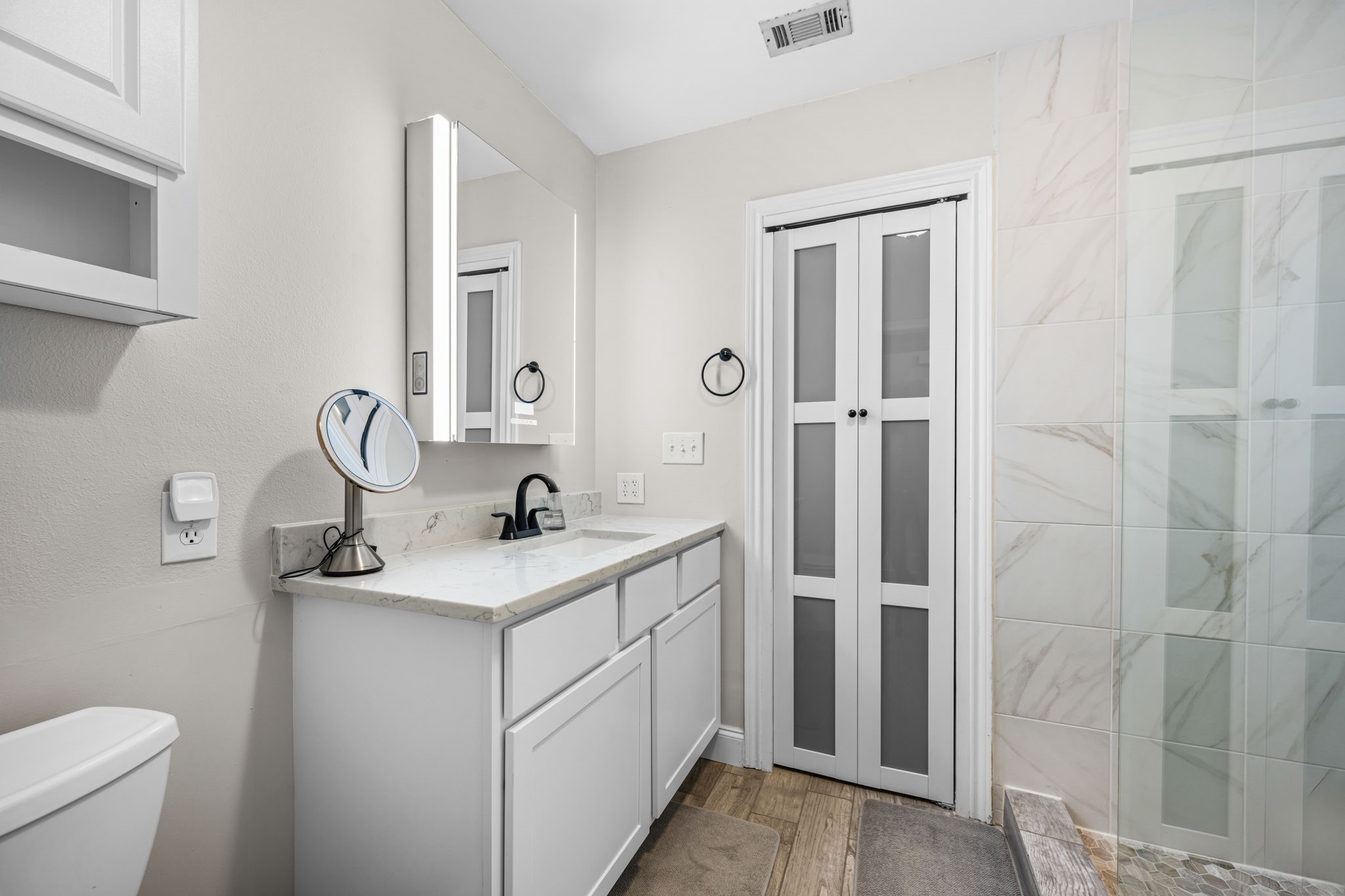 3556 Royal Lane Dallas TX 75229