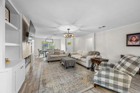 3556 Royal Lane Dallas TX 75229