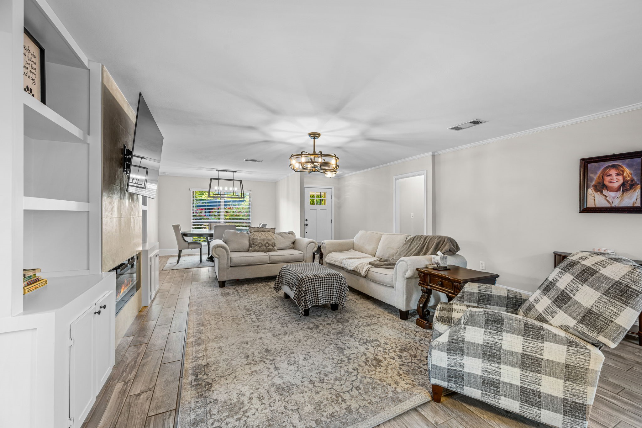 3556 Royal Lane Dallas TX 75229