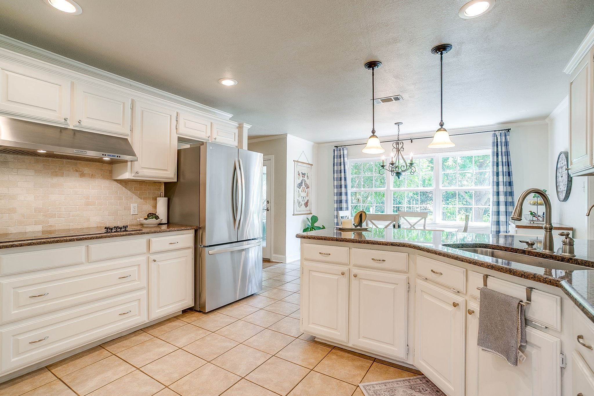 4305 Elmwood Drive Benbrook TX 76116