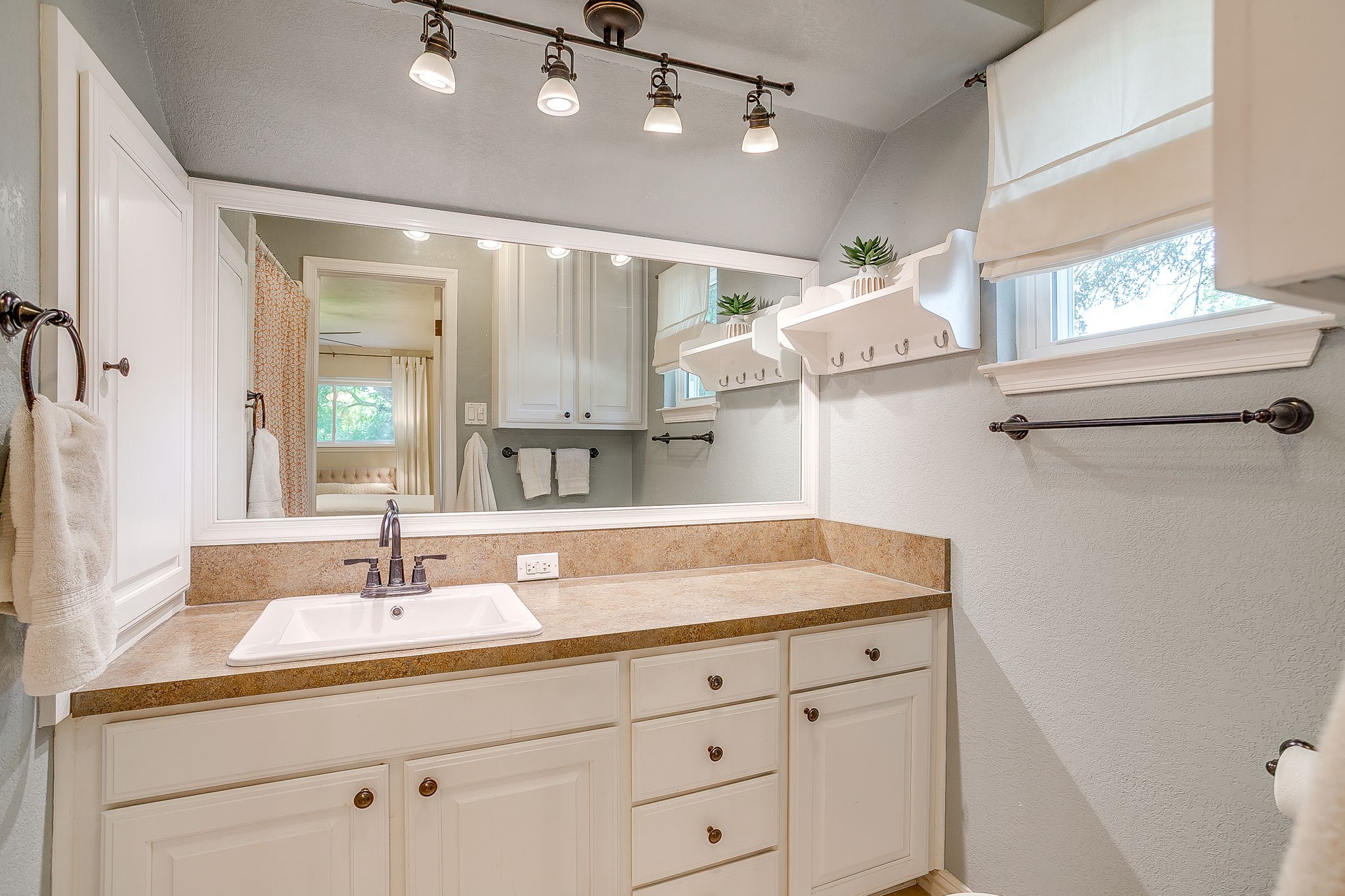 4305 Elmwood Drive Benbrook TX 76116