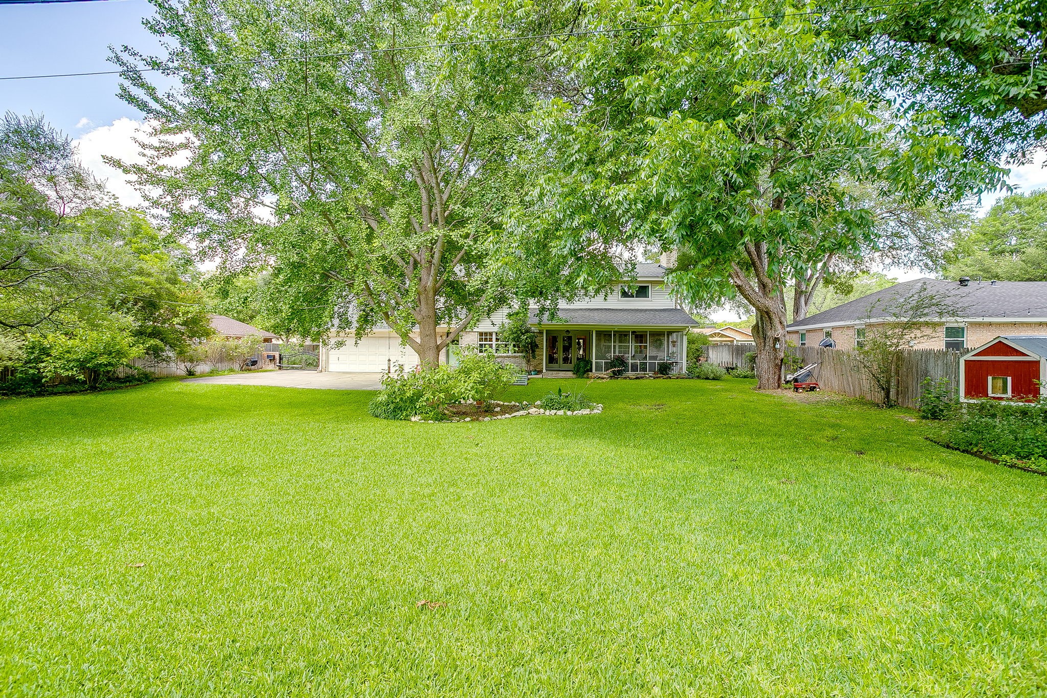 4305 Elmwood Drive Benbrook TX 76116
