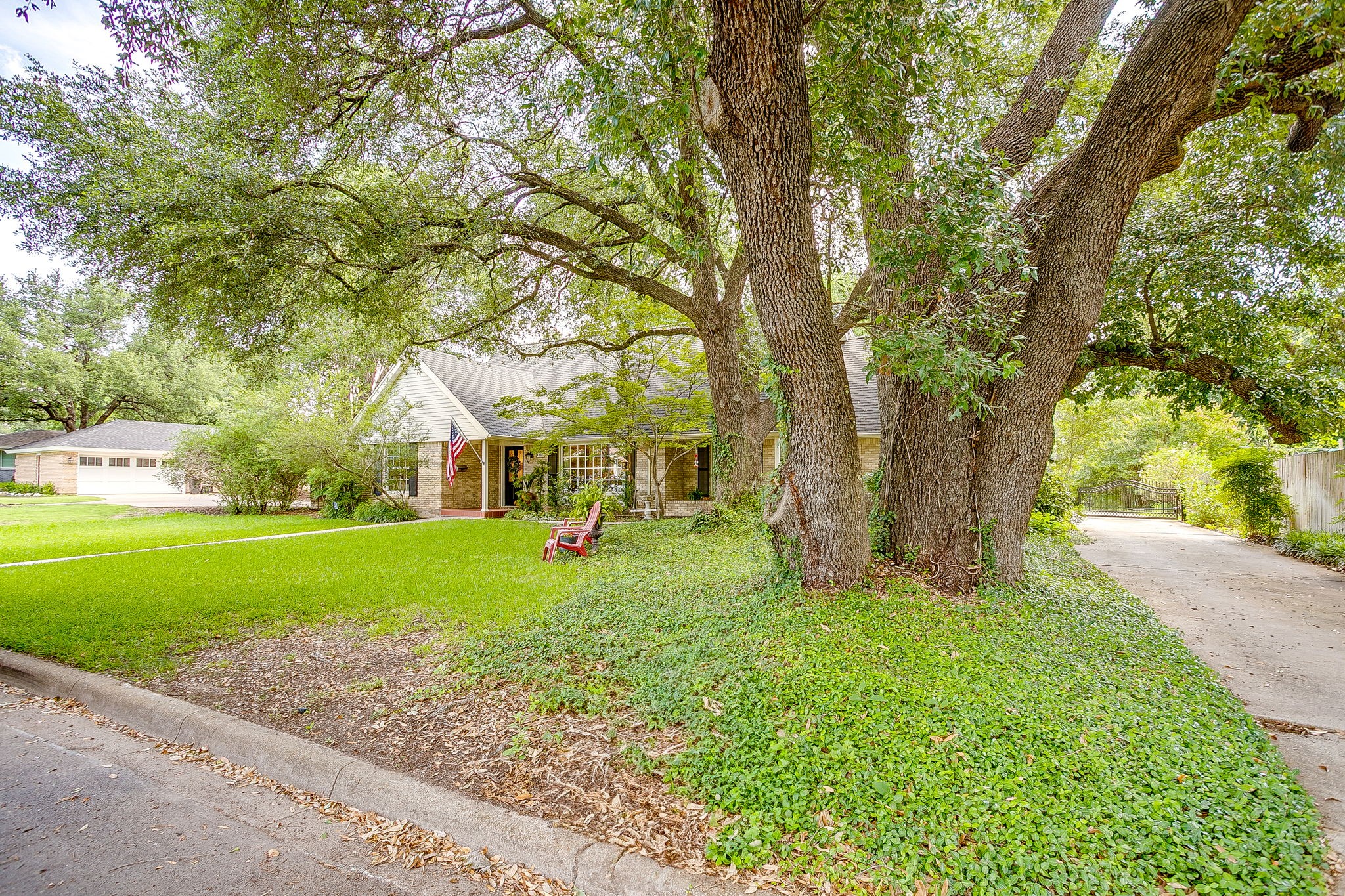 4305 Elmwood Drive Benbrook TX 76116