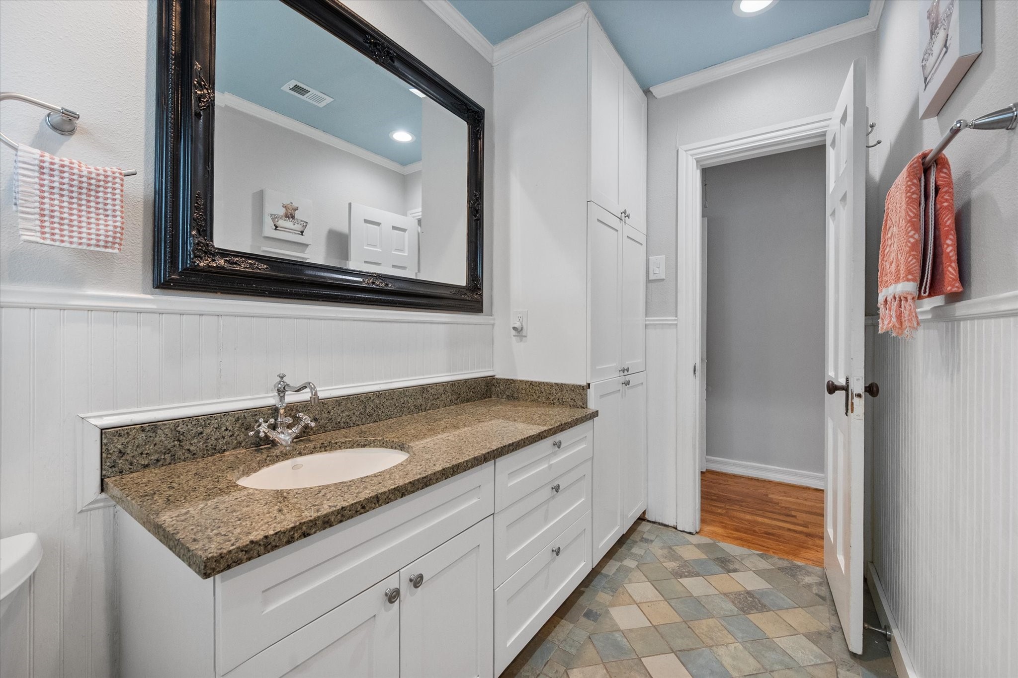 2624 Willing Avenue Fort Worth TX 76110