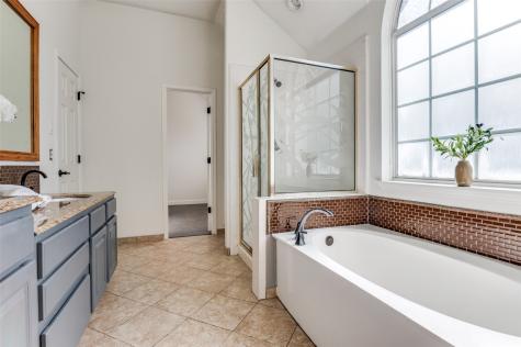 5444 Yellowstone Trail Fort Worth TX 76137