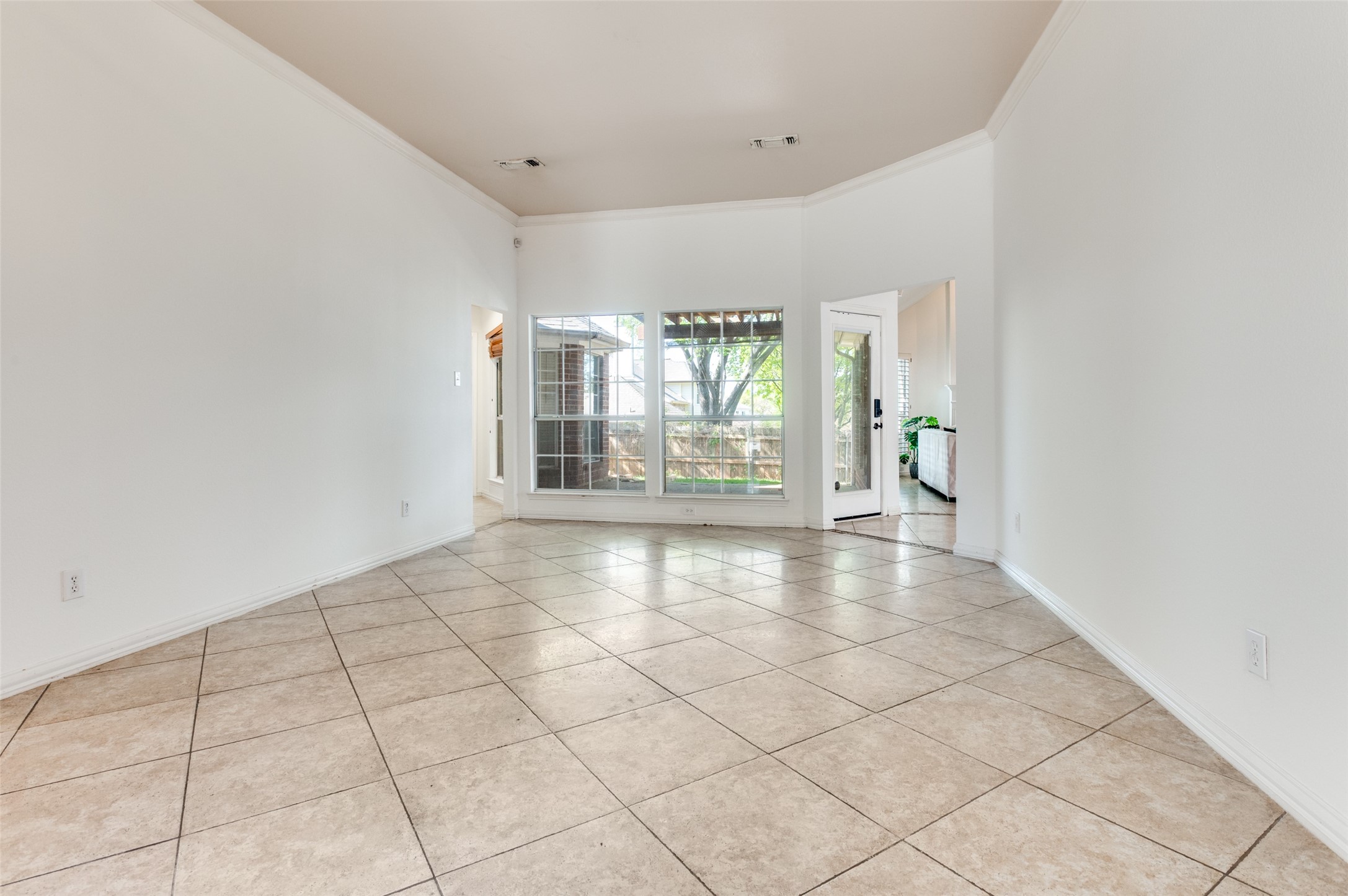 5444 Yellowstone Trail Fort Worth TX 76137