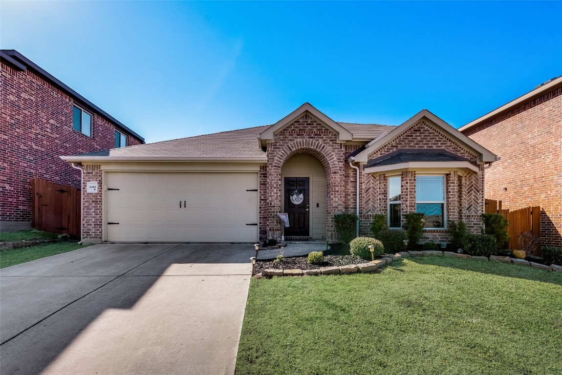 4104 Legend Trail Heartland TX 75126