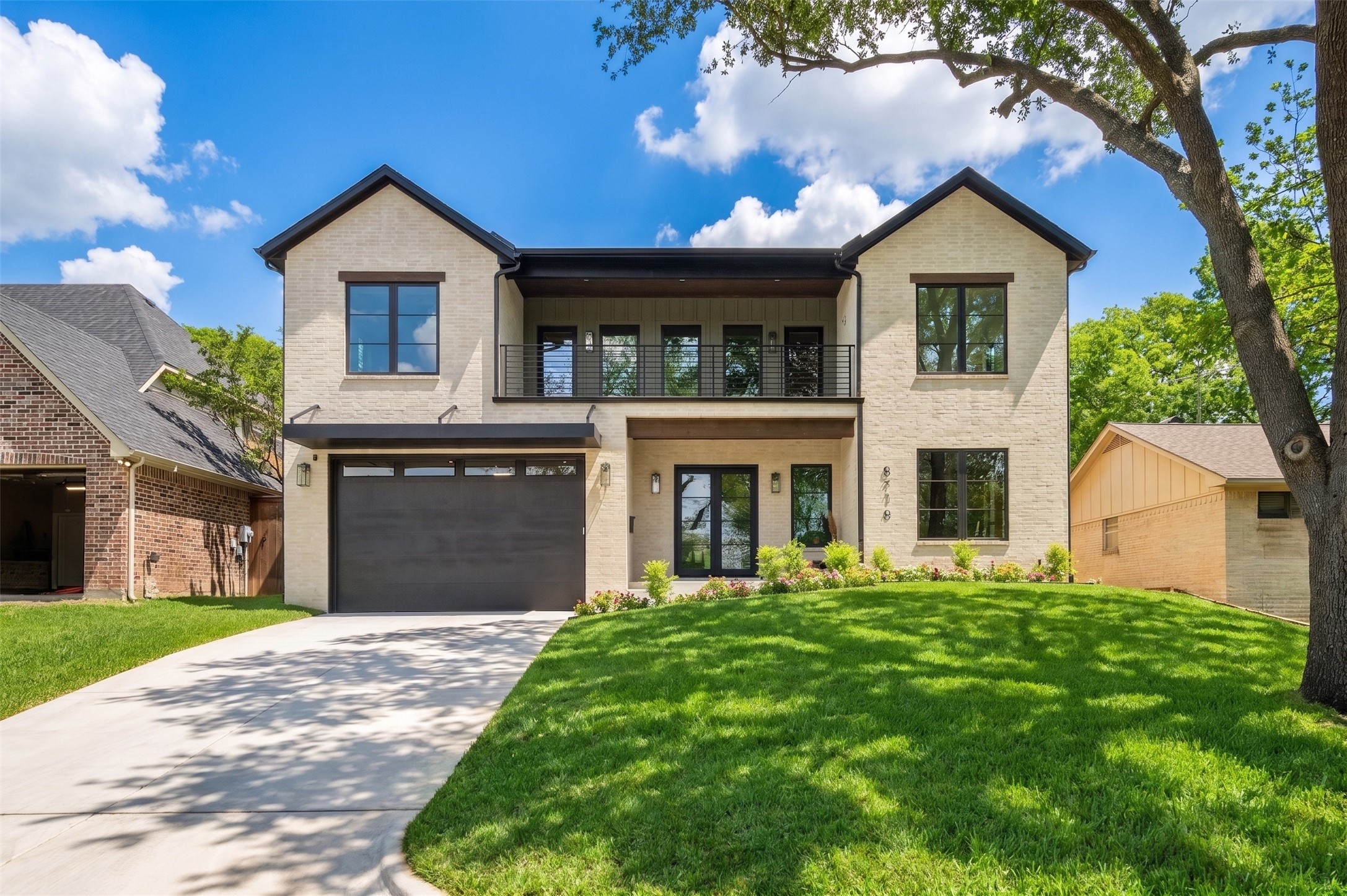 Dallas TX, 8716 Fawn Drive