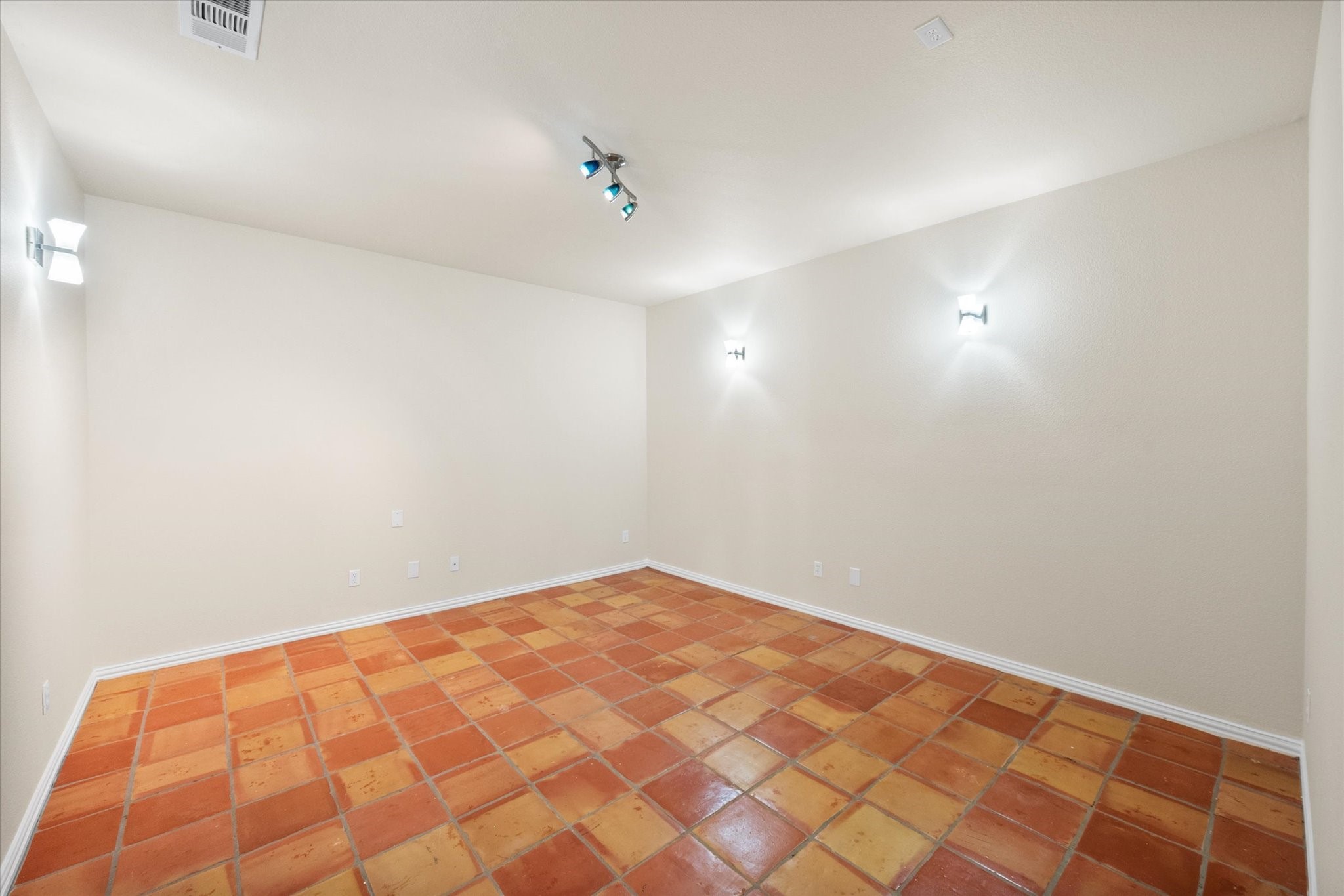106 Lakeshore Drive Waxahachie TX 75165