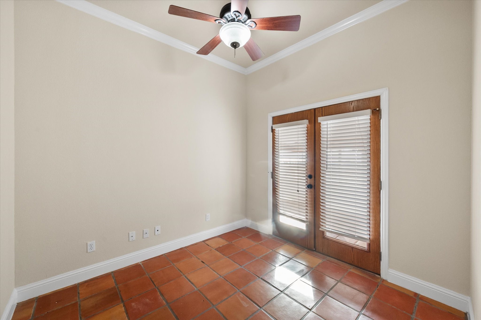 106 Lakeshore Drive Waxahachie TX 75165