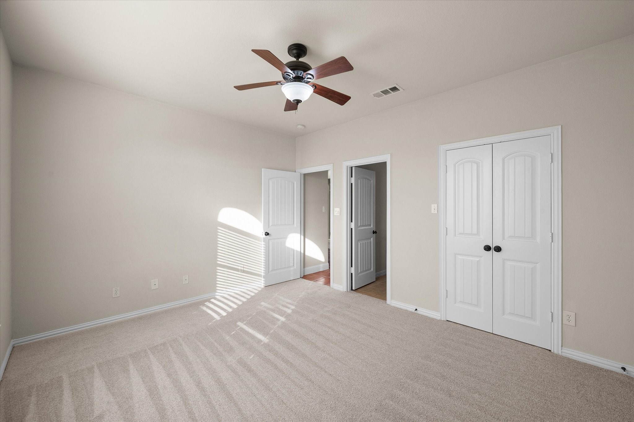 106 Lakeshore Drive Waxahachie TX 75165