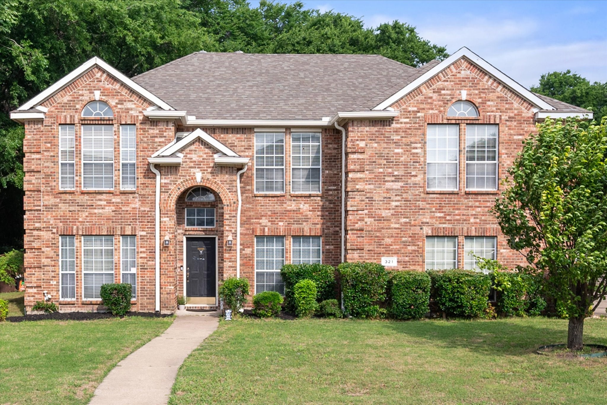 321 S Laurel Springs Drive Desoto TX 75115