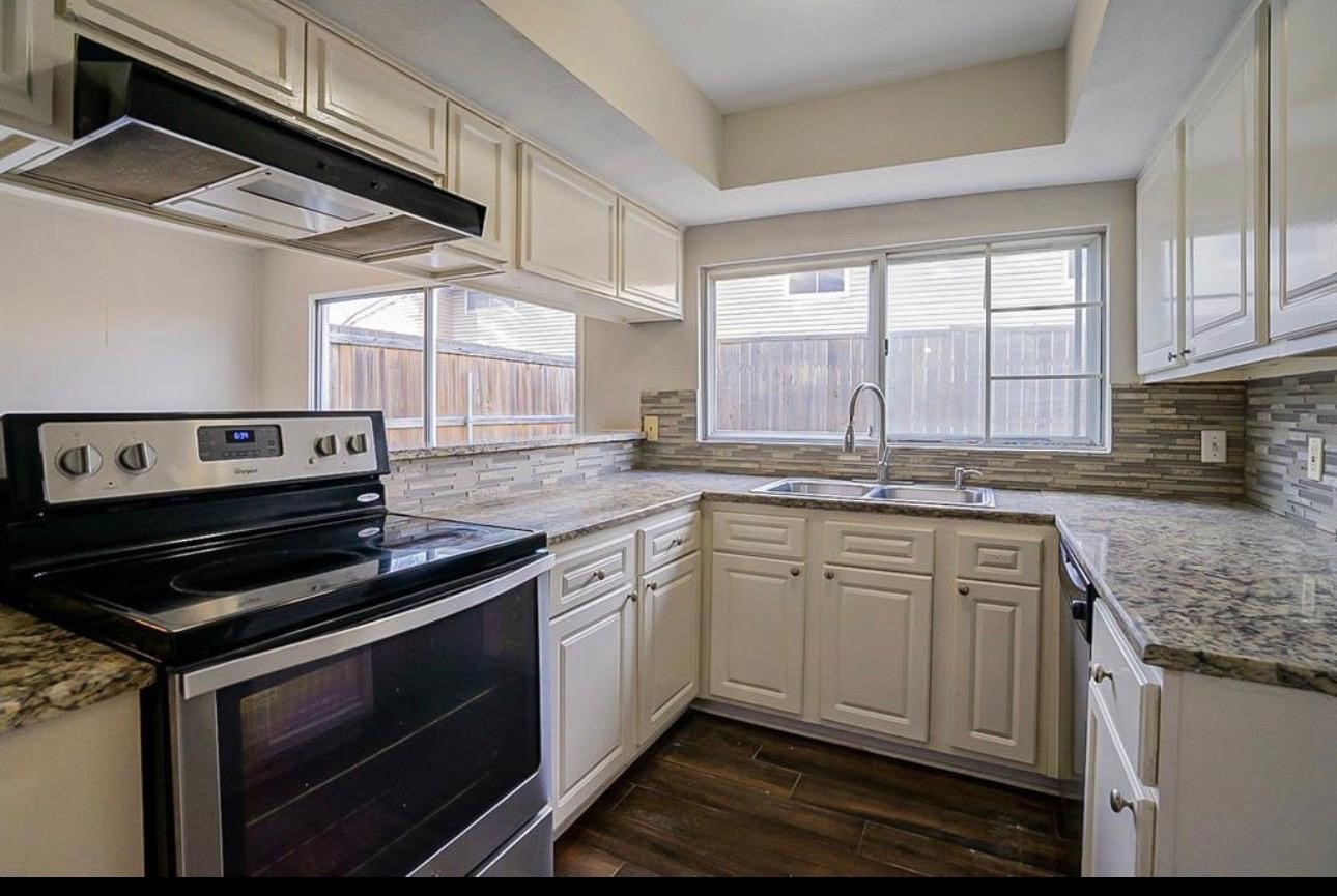 735 Valiant Circle Garland TX 75043