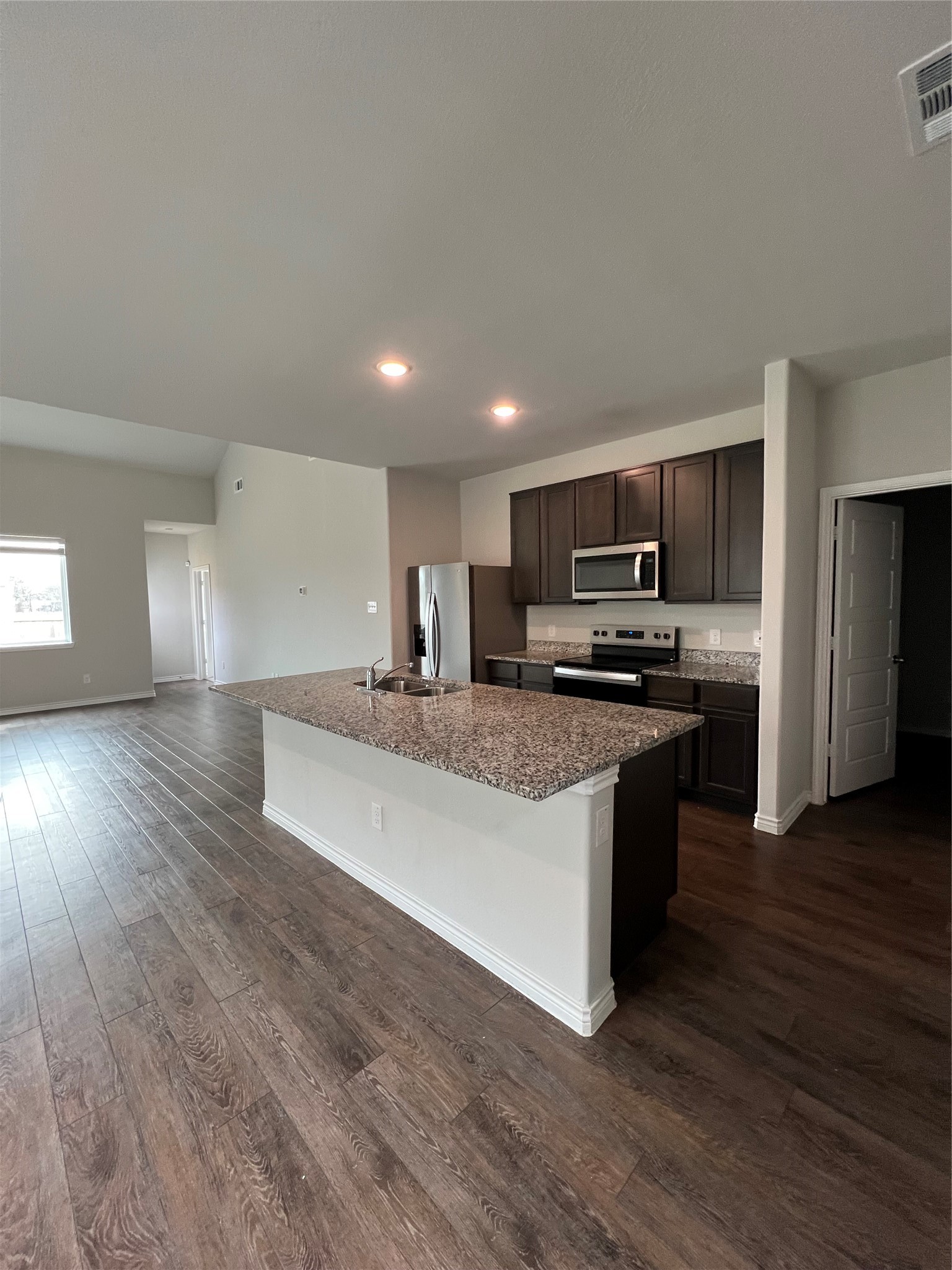 112 Rosings Place Everman TX 76140