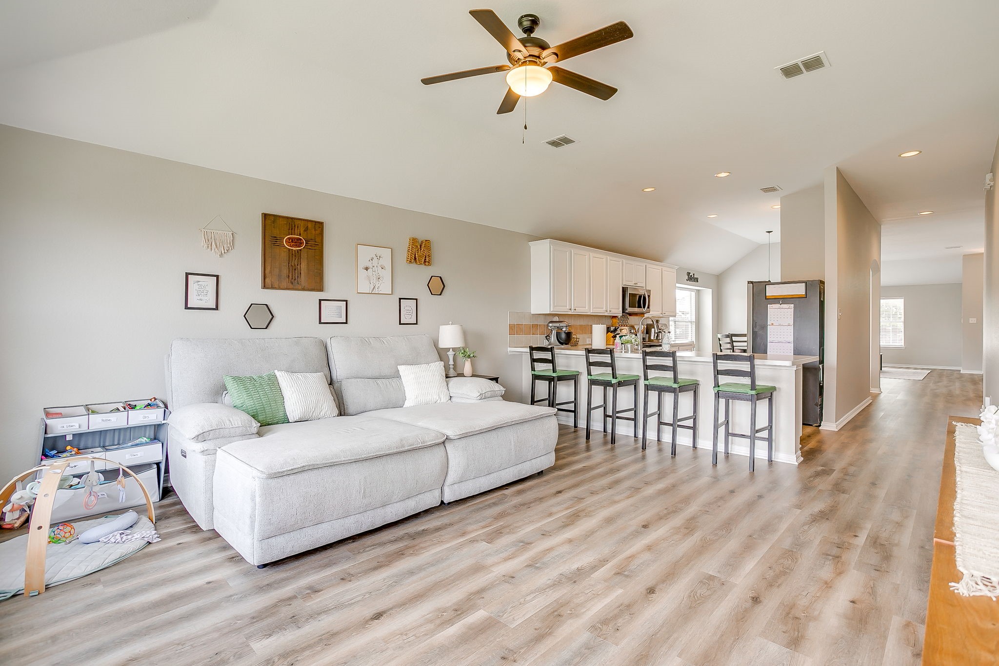 1124 Mourning Dove Drive Burleson TX 76028