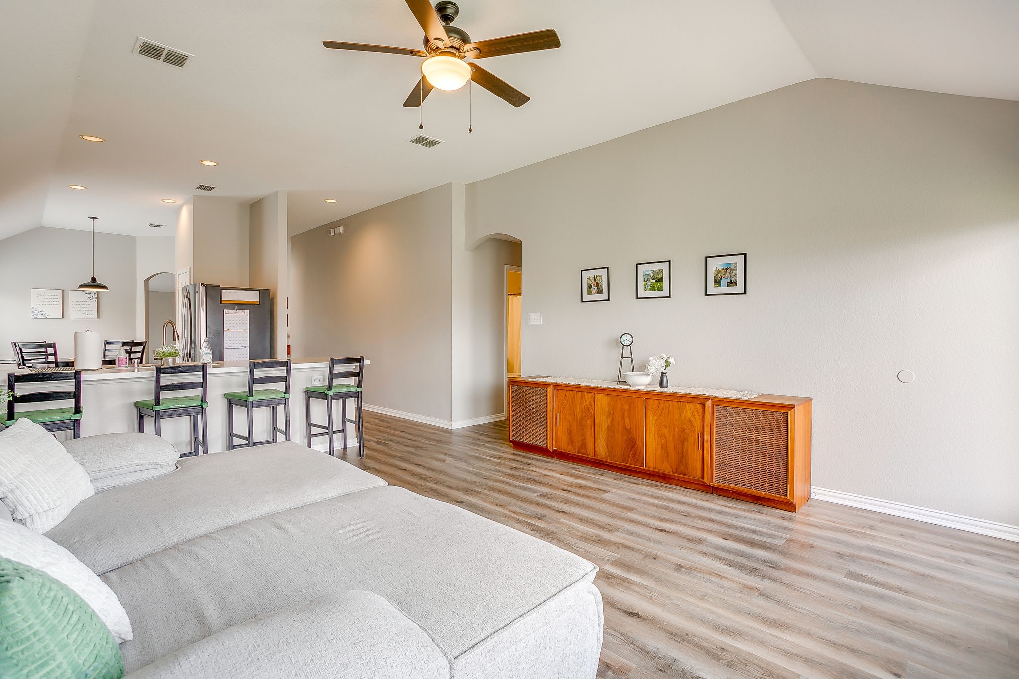 1124 Mourning Dove Drive Burleson TX 76028