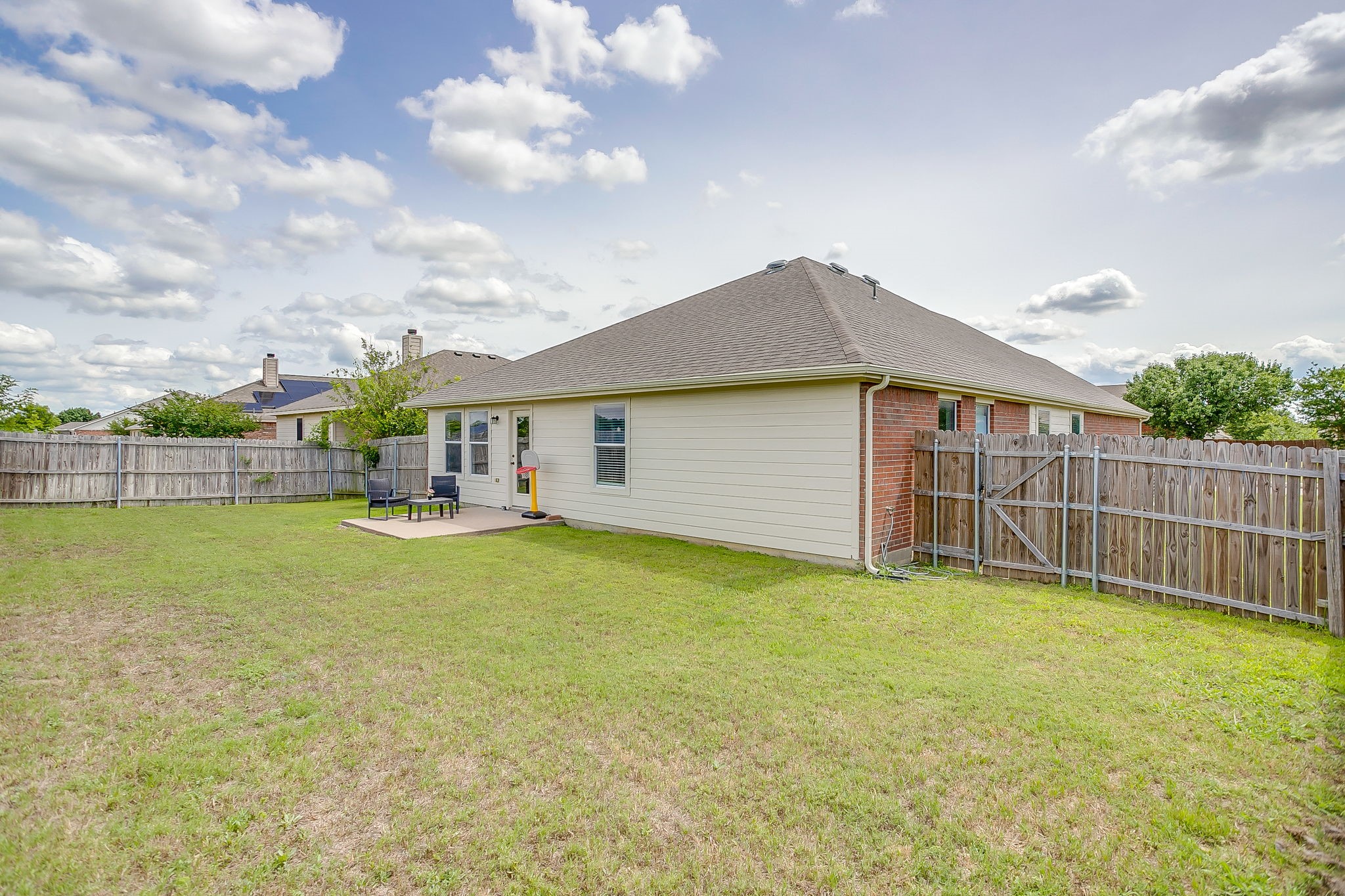 1124 Mourning Dove Drive Burleson TX 76028