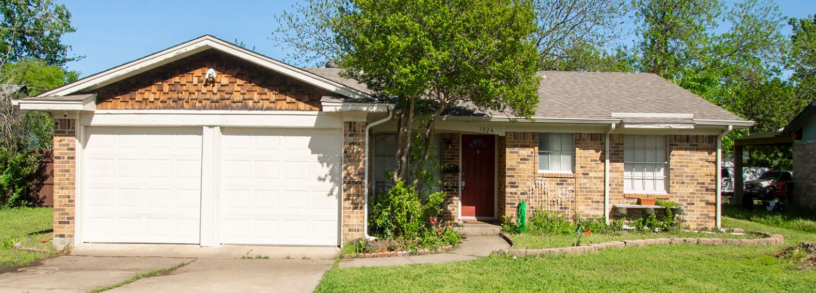 1924 Mars Drive Garland TX 75040