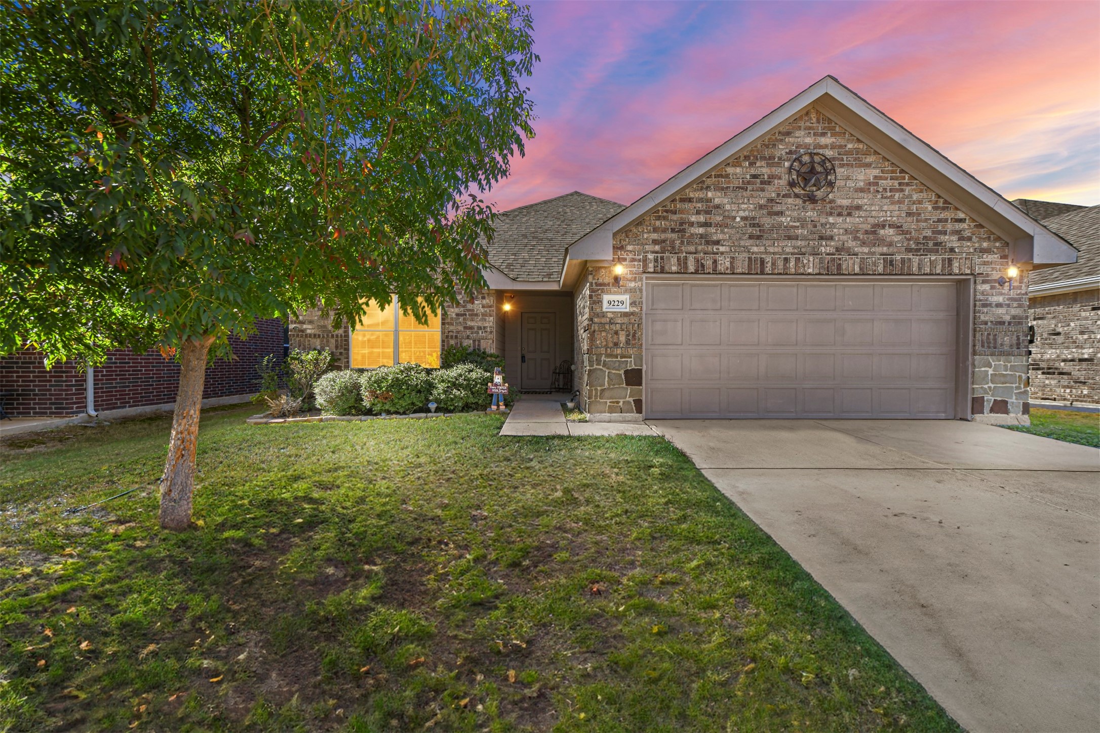 9229 Tierra Verde Drive Fort Worth TX 76177