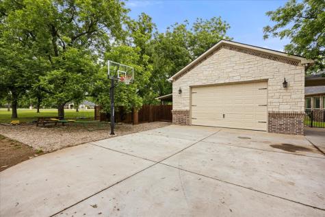 7400 Fox Run Court Granbury TX 76049