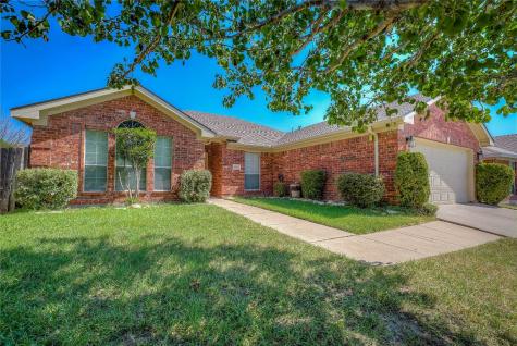 3932 Garden Springs Drive Fort Worth TX 76123