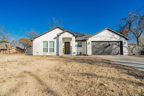 306 N Jefferson Street Kaufman TX 75142