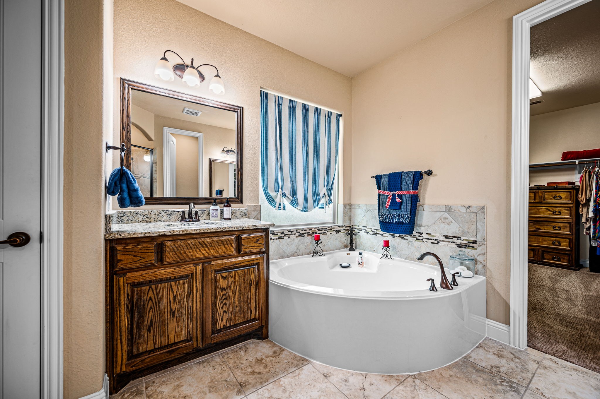 8914 Waters Lane Rowlett TX 75089