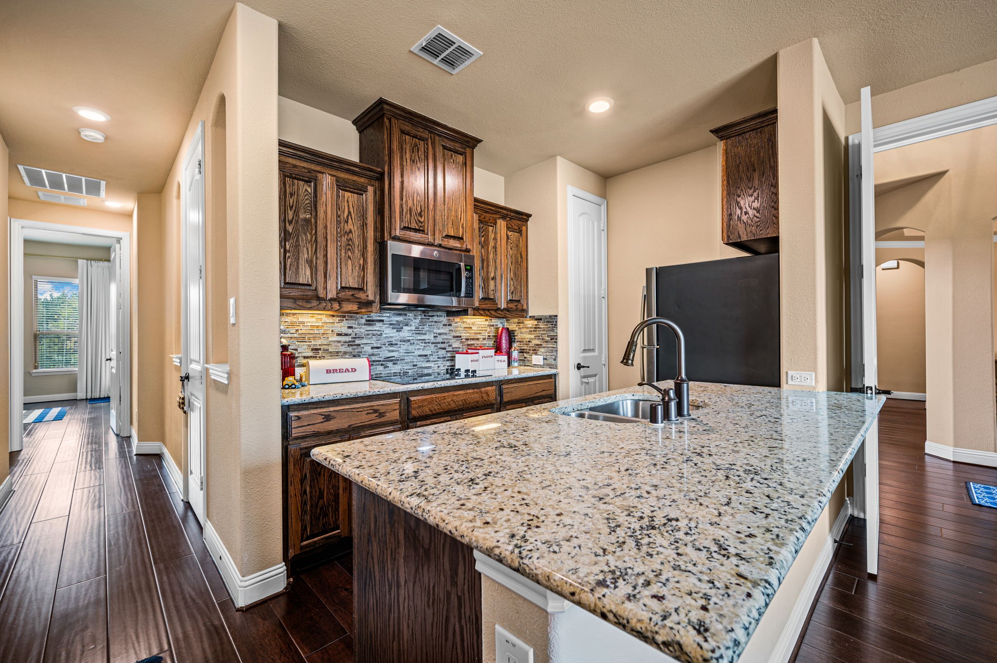 8914 Waters Lane Rowlett TX 75089