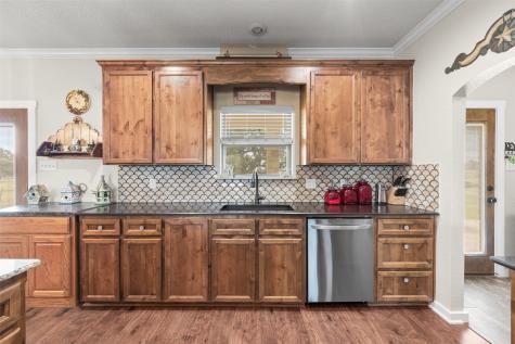 452 County Road 470 Chilton TX 76632