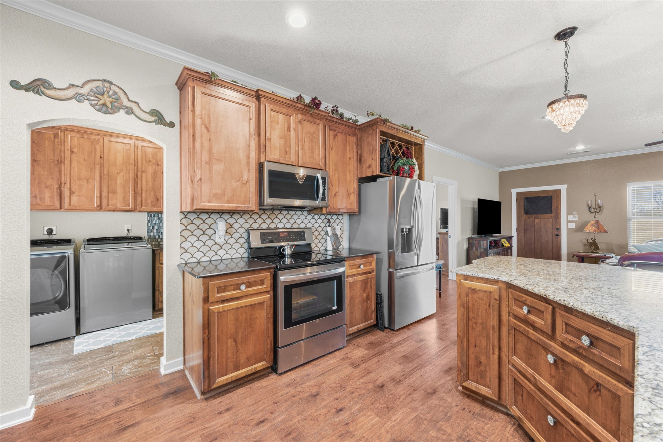 452 County Road 470 Chilton TX 76632