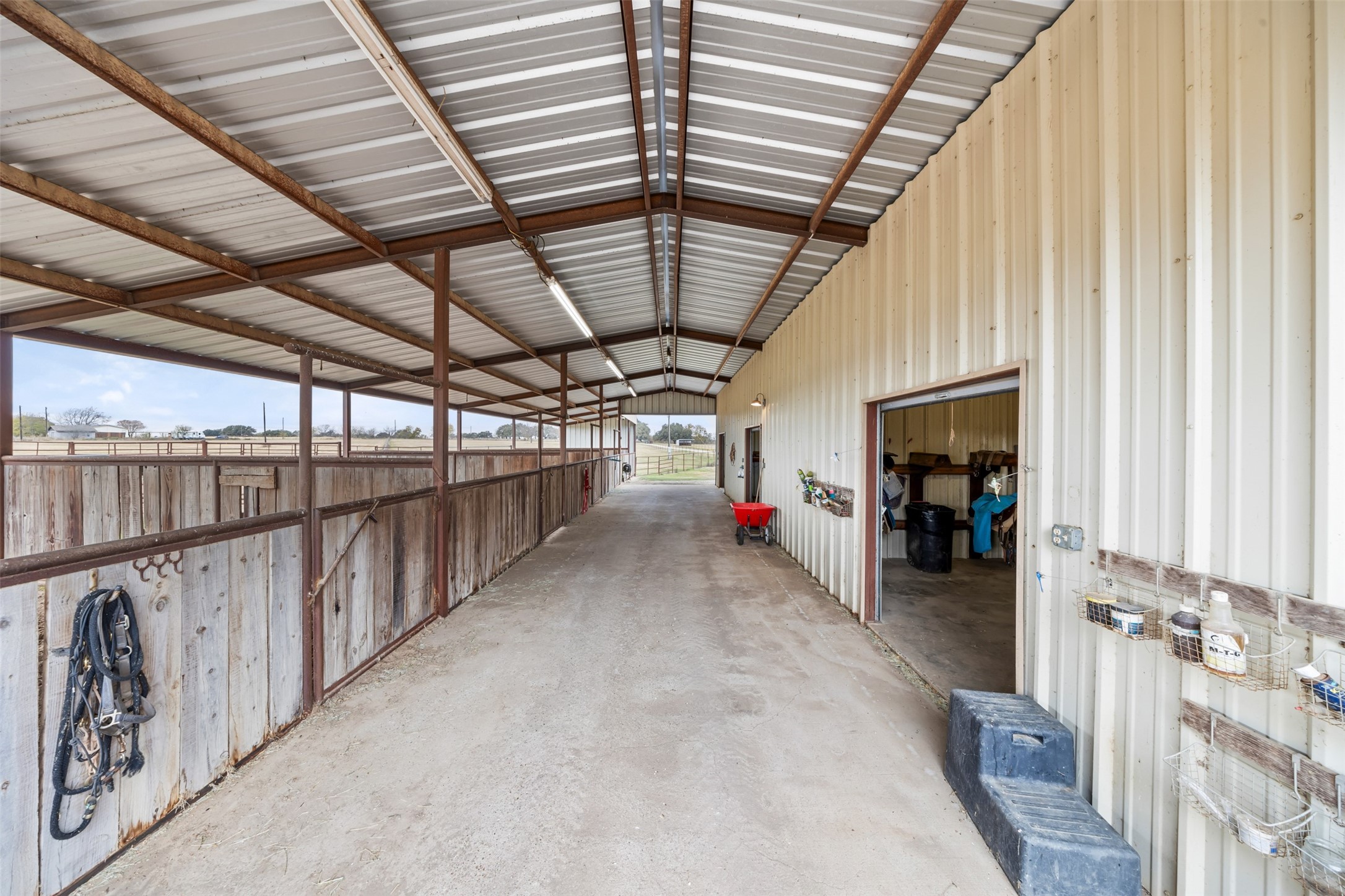 452 County Road 470 Chilton TX 76632
