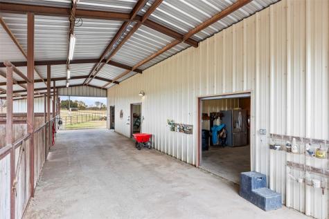 452 County Road 470 Chilton TX 76632