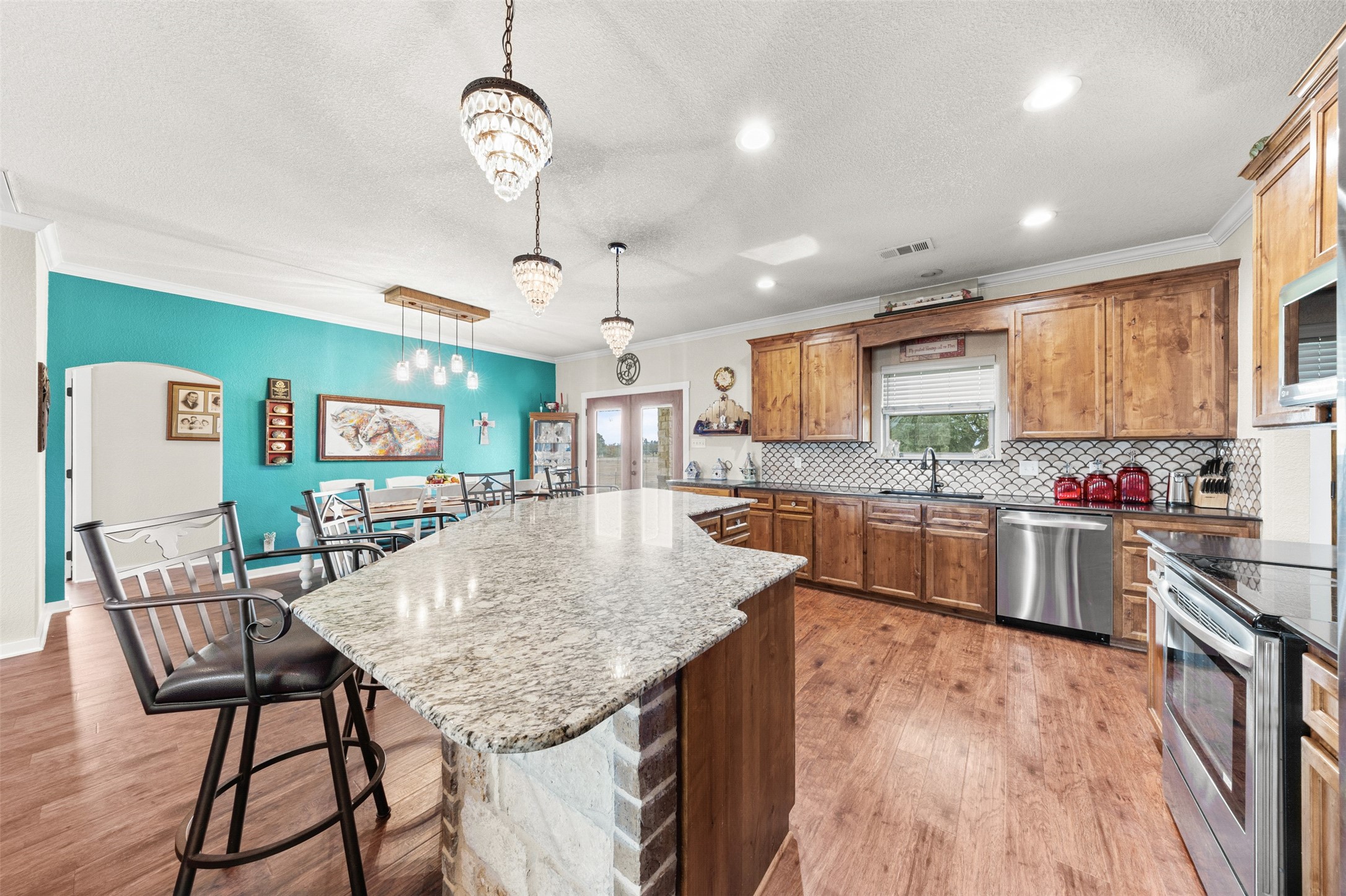 452 County Road 470 Chilton TX 76632