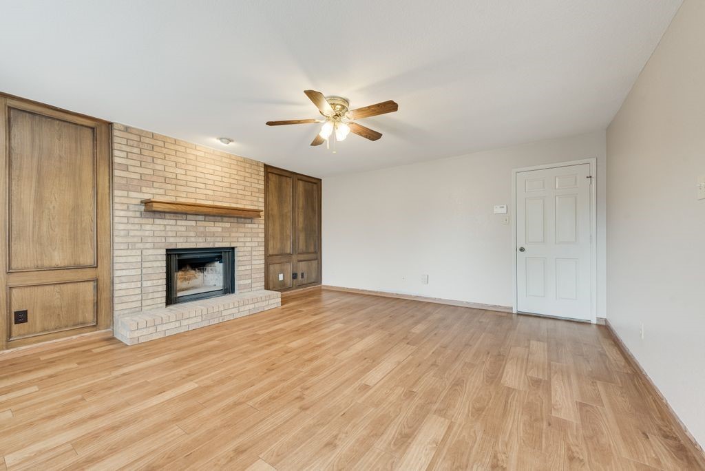 4902 Thorncliffe Drive Arlington TX 76016