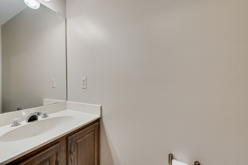 4902 Thorncliffe Drive Arlington TX 76016
