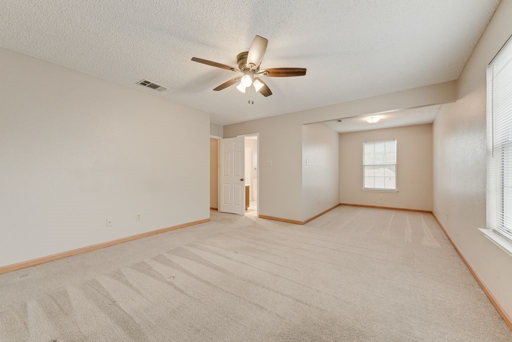 4902 Thorncliffe Drive Arlington TX 76016