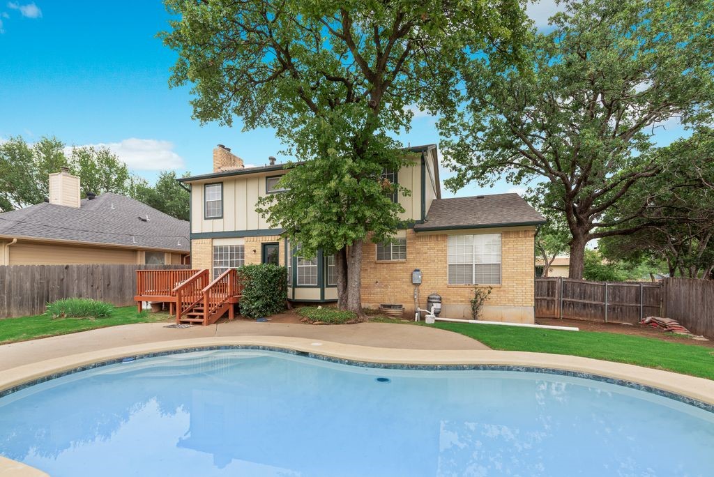4902 Thorncliffe Drive Arlington TX 76016