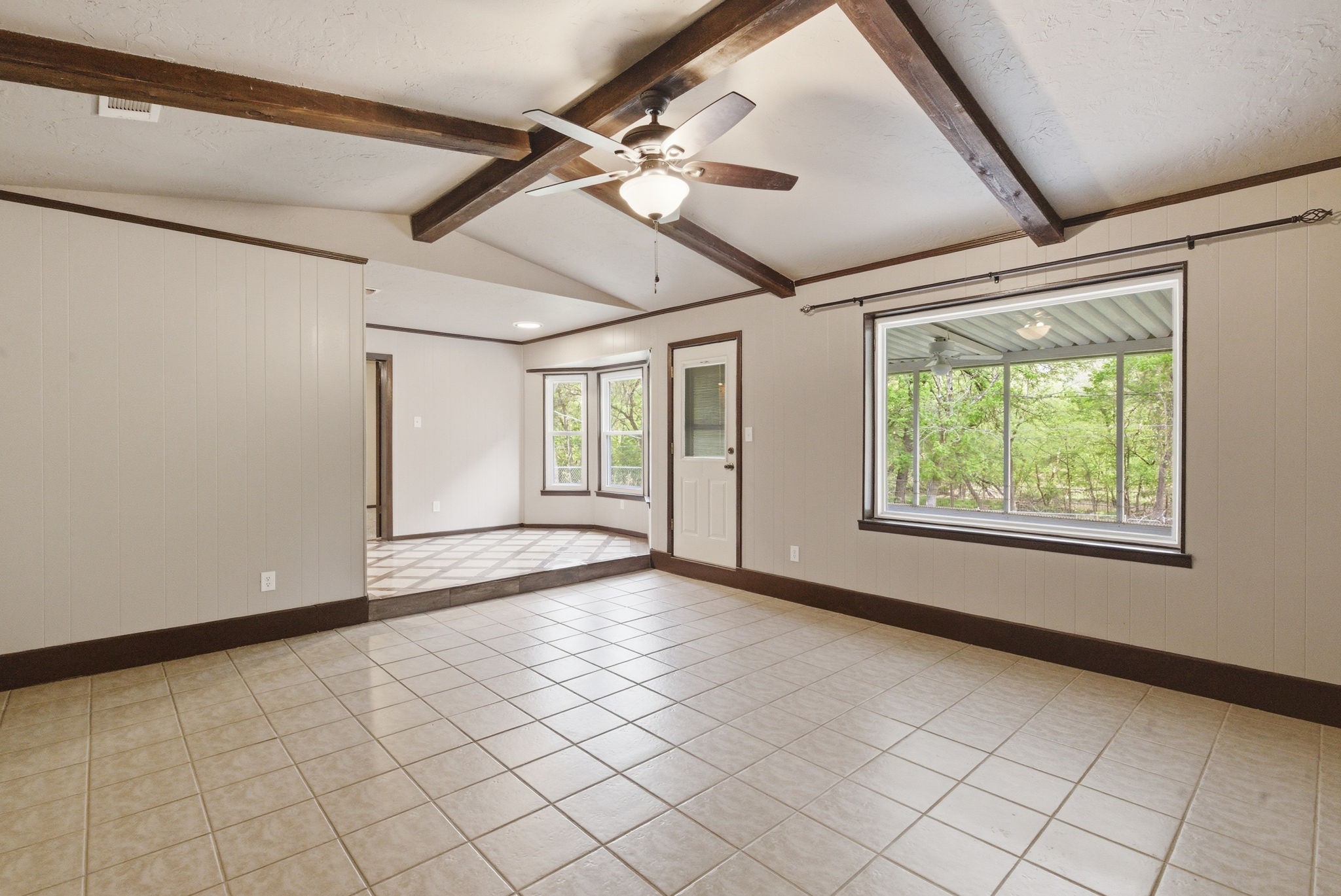 317 Glenhaven Drive Azle TX 76020