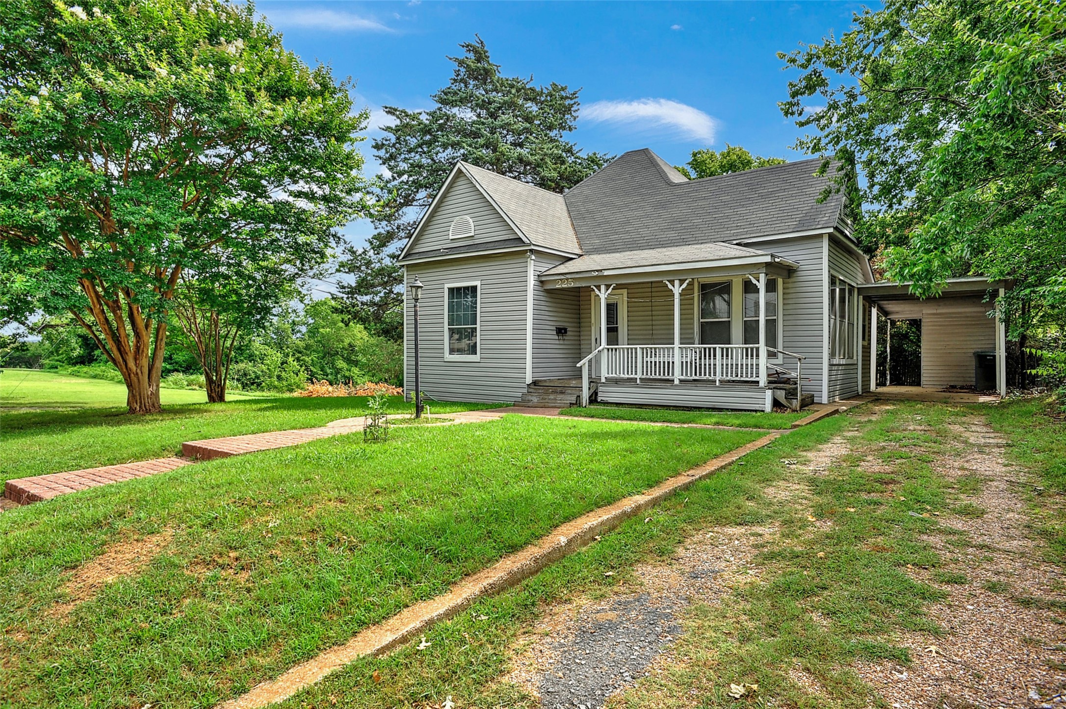 225 N Binkley Street Sherman TX 75092